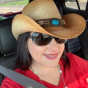 Meet your Posher, Nicky